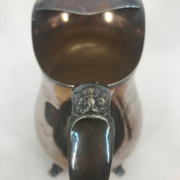 WM Rogers 317 Classic Silver Plate Water Claw Footed Pitcher with Lace Lip Guard - Picture 5 of 5